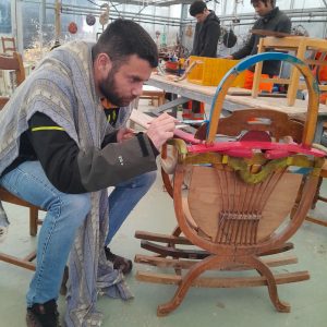 Artempoh artchaisal chosal art avec des chaises 3